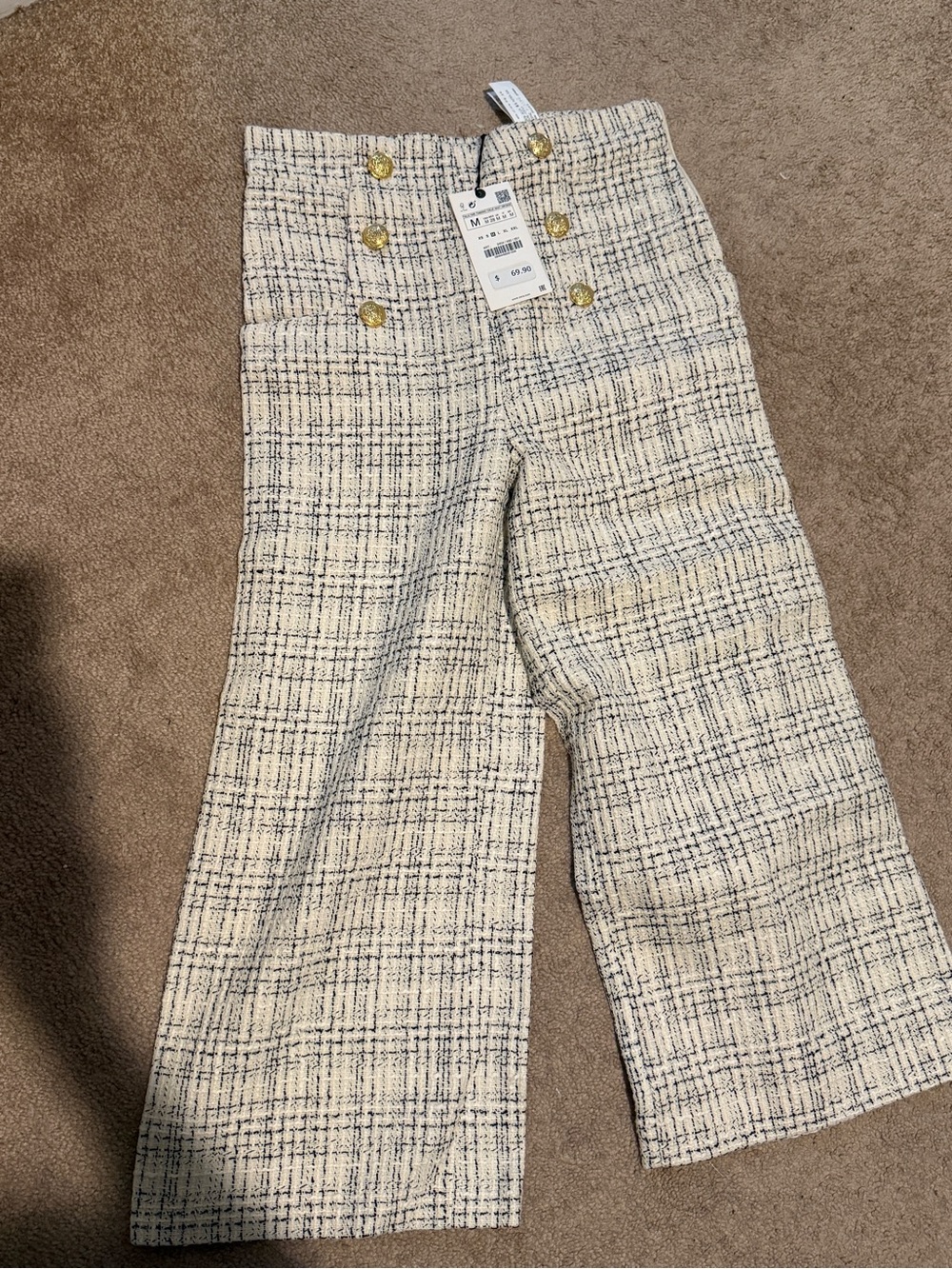 Zara Cream Tweed Wide-Leg Cropped Trousers with Gold Buttons